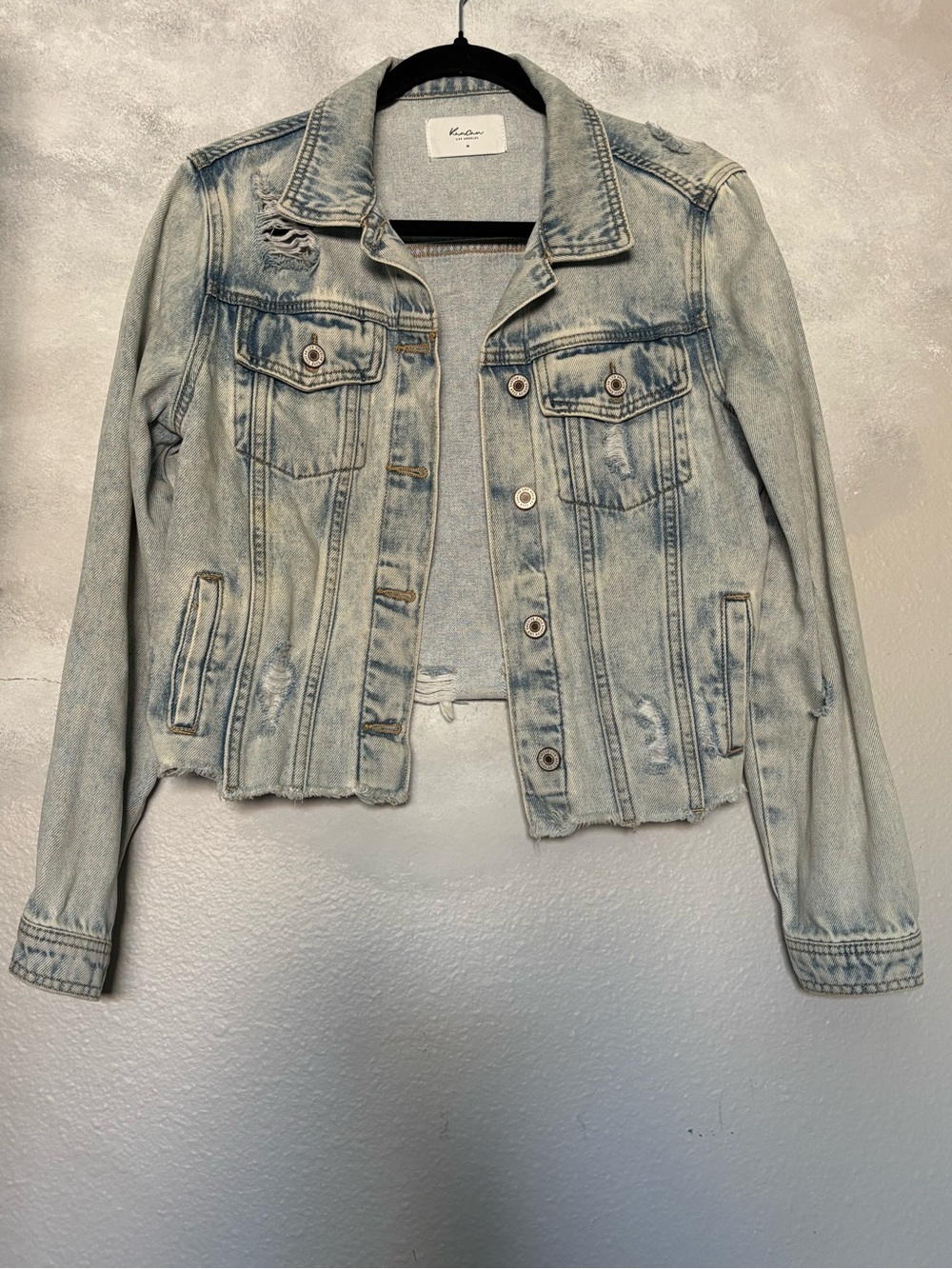 Kancan Distressed Cropped Jean Jacket Light Blue Wash Medium Button Front Denim